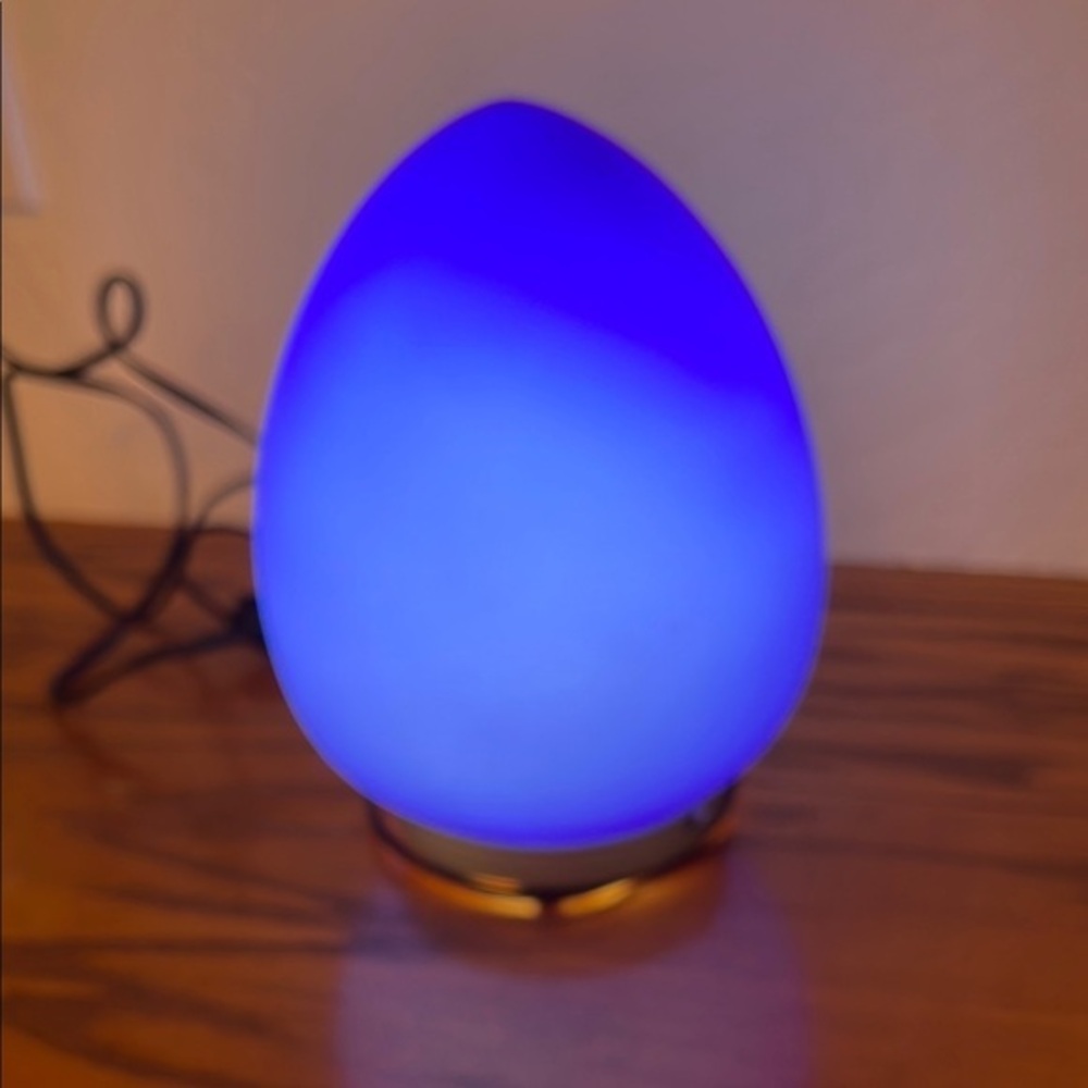 Vintage Y2K light up Blue Egg-Shaped Lamp